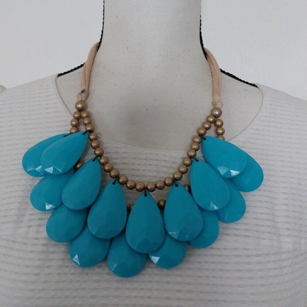Chunky Tear Drop Charms and Beads Bubble Bib Statement Necklace Ties in back